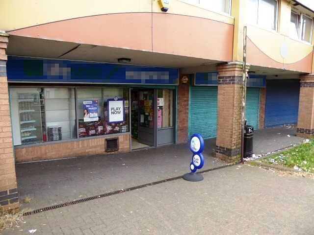Long Leasehold Investment shop And 2 Flats for Sale Long Leasehold Investment shop And 2 Flats for Sale