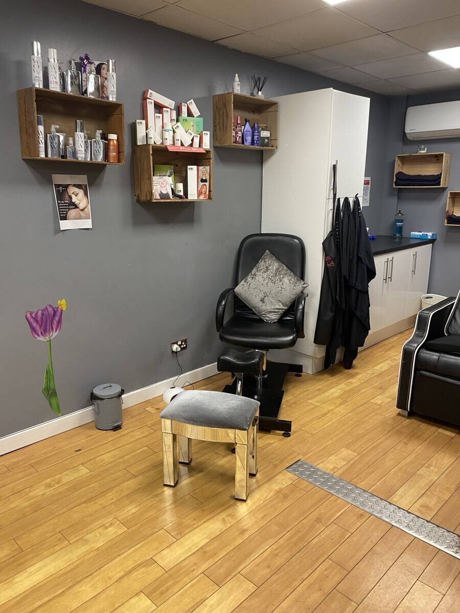 Hair & Beauty Salon
