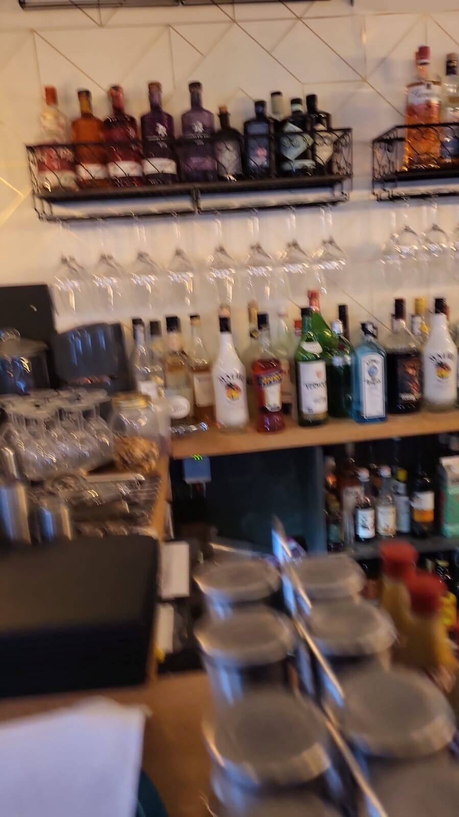 Free house pub with restaurant and four onsuit bedrooms