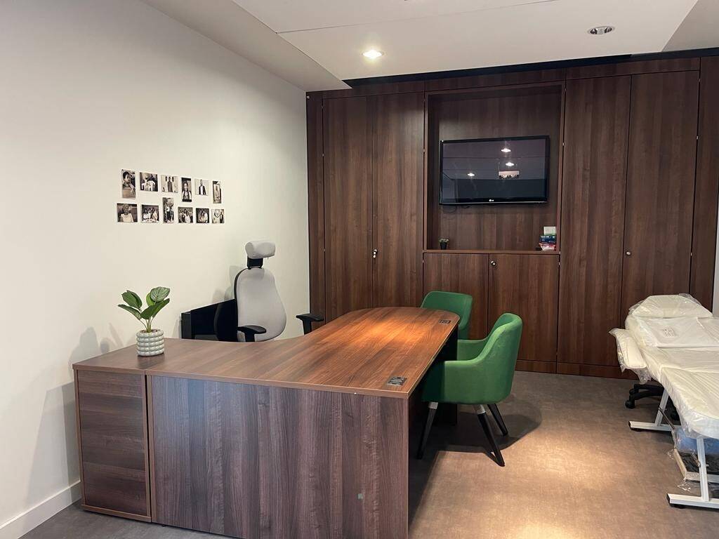 Manchester Private Healthcare clinic for sale