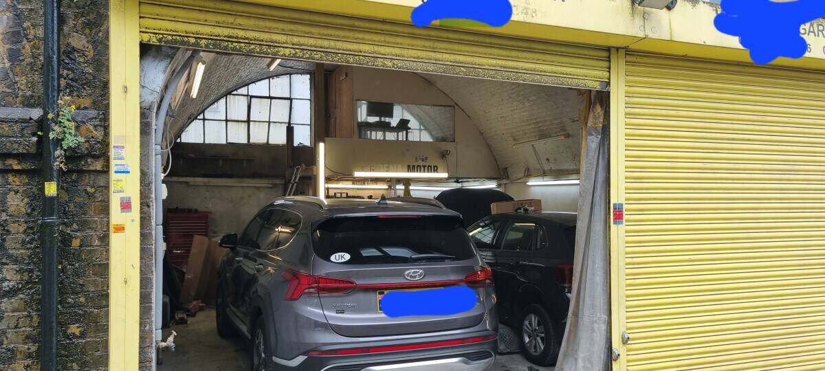 Local Garage/Bodyshop for sale in the arches of Golder Green