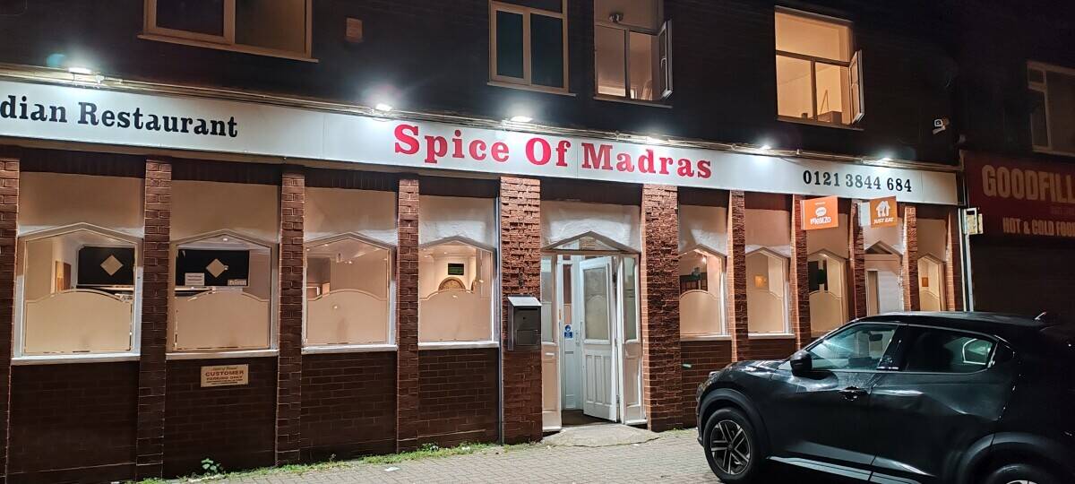 90-seater Indian restaurant for sale in Birmingham Photo 1