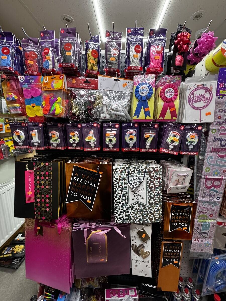 Pound store in Ashton Under Lyne Photo 1