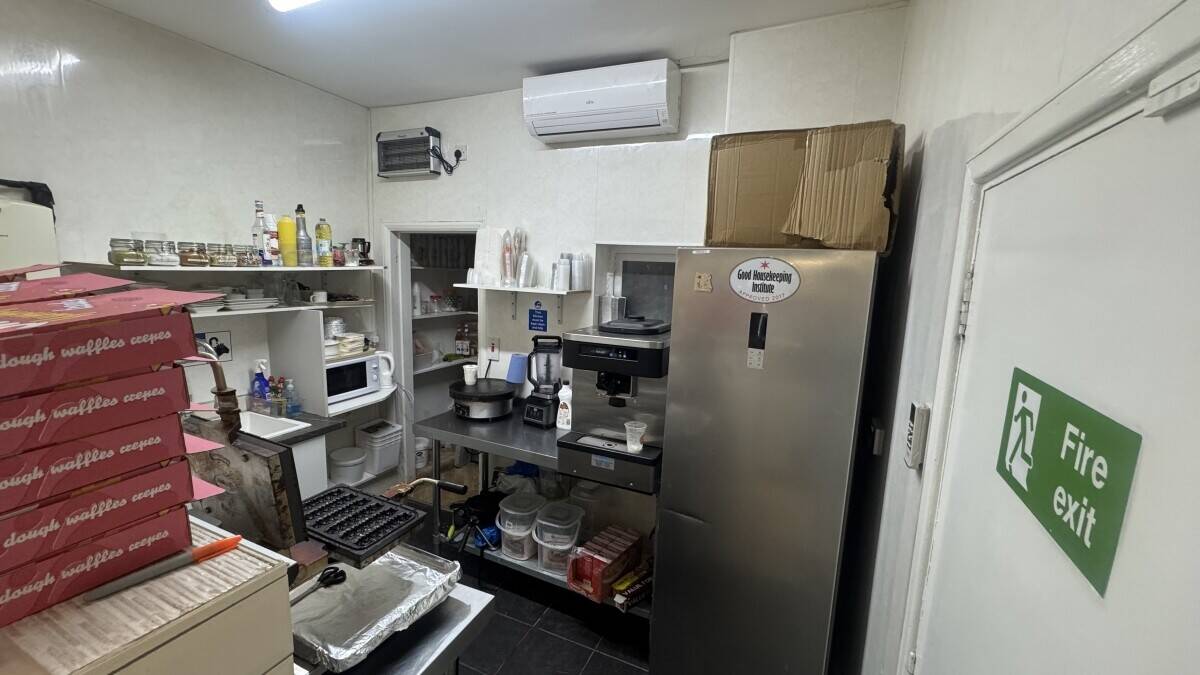 Dessert Shop to Sale Photo 1