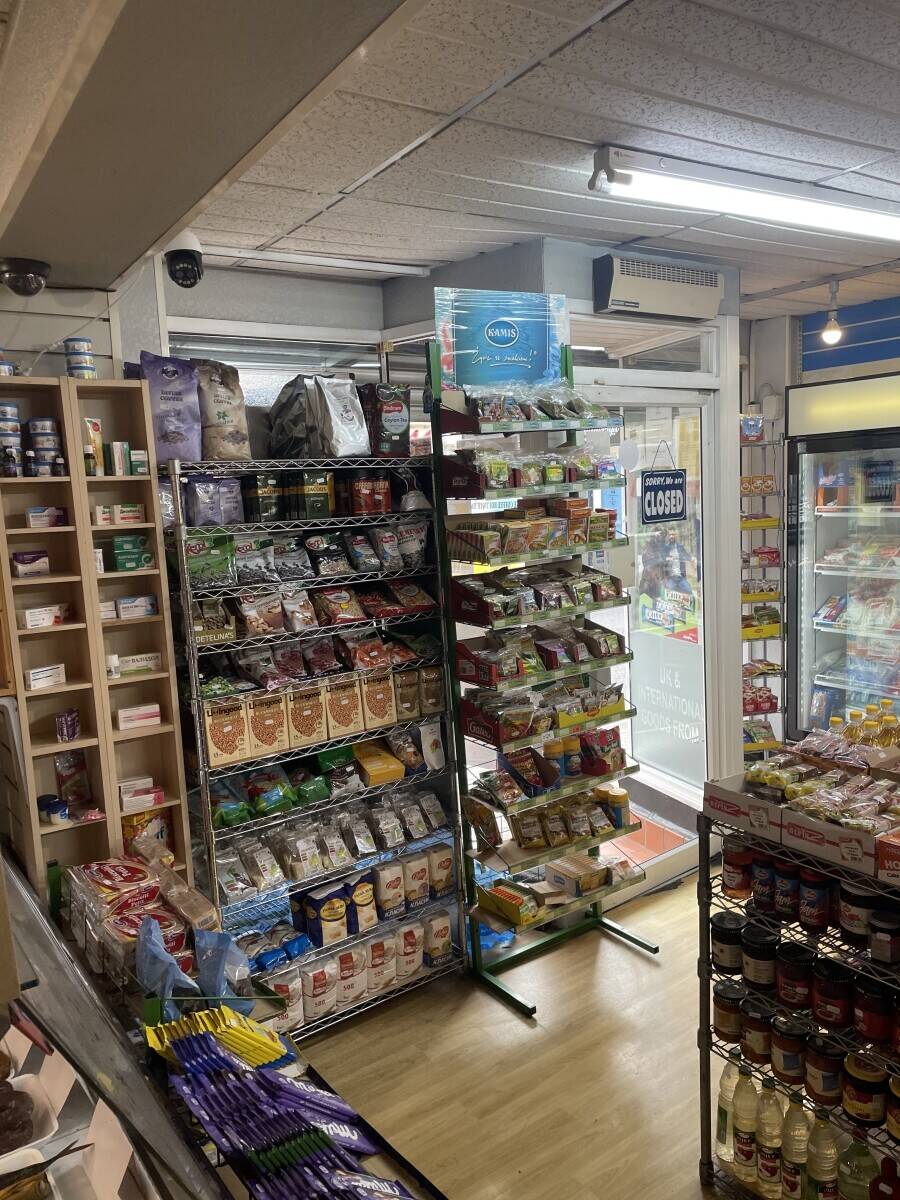 Grocery offlicence  Photo 1
