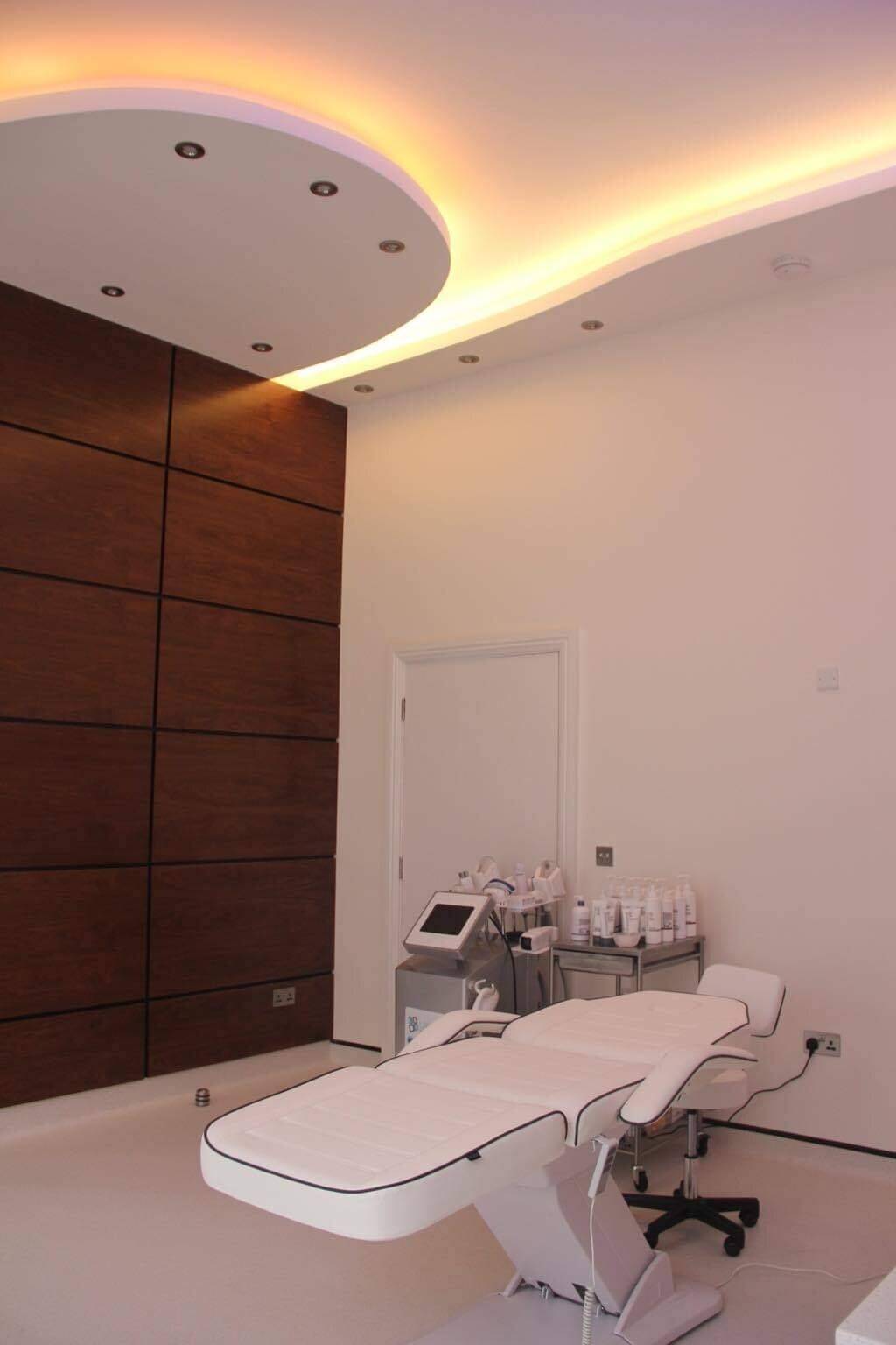 CQC registered aesthetic clinic in central Reading