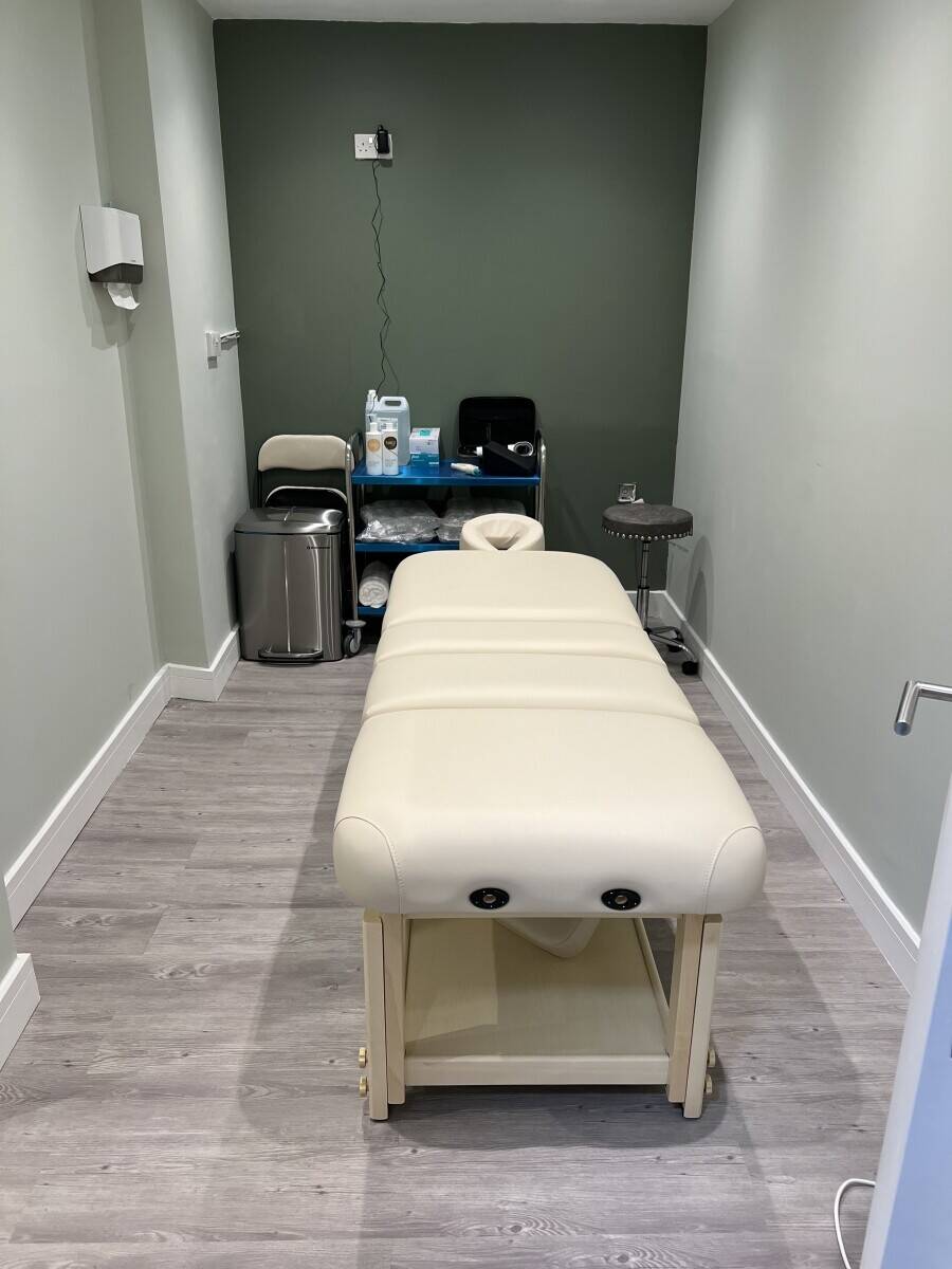 Fulham Wellness Clinic or restaurant | NO LANDLORD APPROVAL | &pound;26k Rent | Cash accepted Photo 1