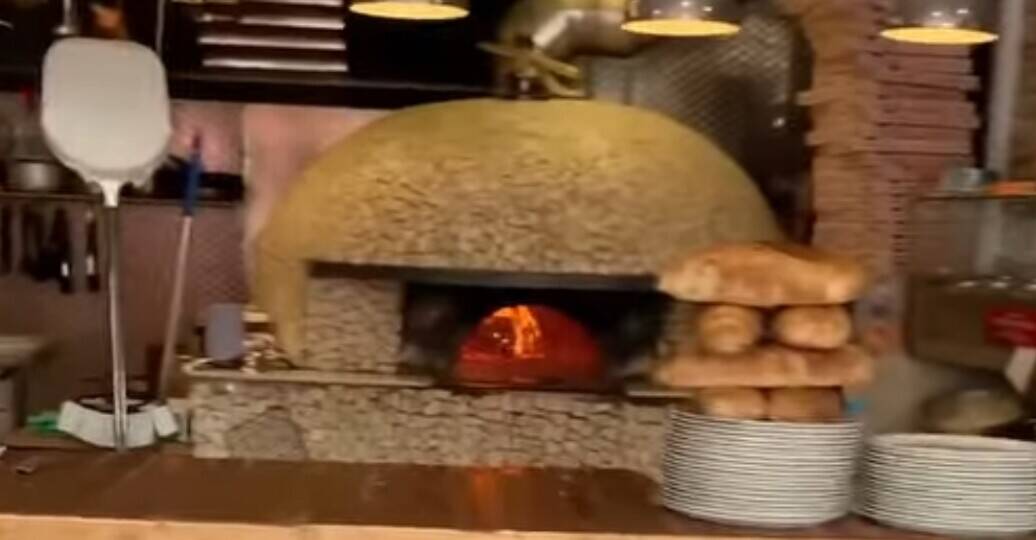 Italian restaurant and pizzeria for sale in wandsworth
