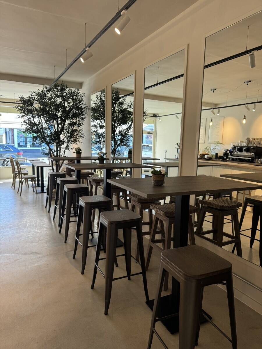 Caf&eacute;/Bar/ Private venue Photo 2