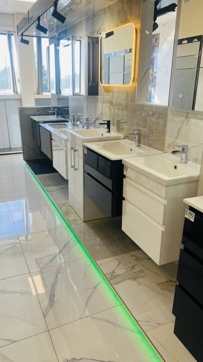 Bathoom & Tile retailer for sale