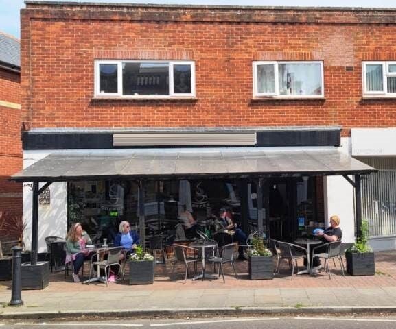 Café / Coffee Shop for Sale Café / Coffee Shop for Sale