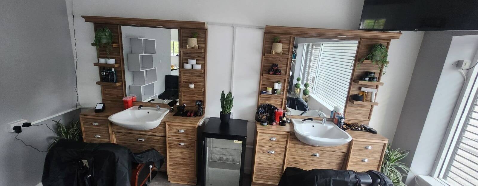Salon, Barbers, Nails, and Beauty shop for sale in Tunbridge Wells