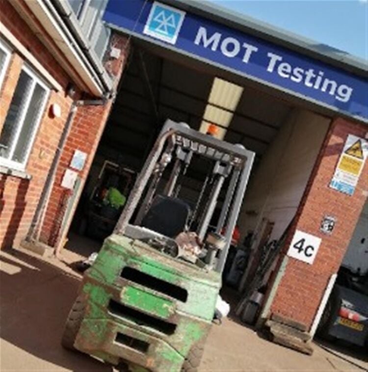AUTO TYRE SALES & VEHICLE REPAIRS CENTRE NEAR CHESTERFIELD AUTO TYRE SALES & VEHICLE REPAIRS CENTRE NEAR CHESTERFIELD