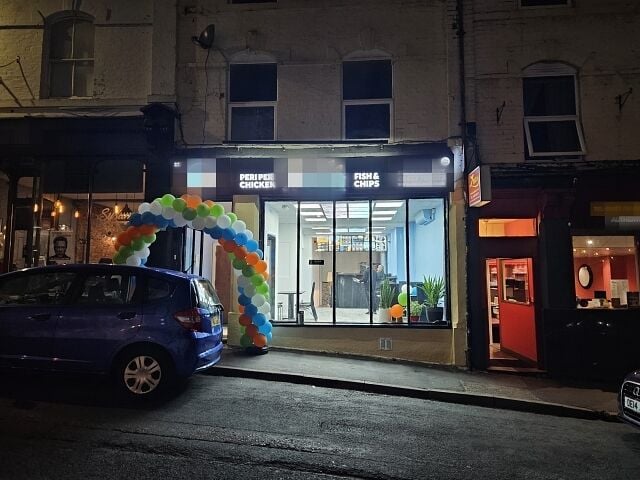Chicken And Fish Fast Food Restaurant for Sale Chicken And Fish Fast Food Restaurant for Sale