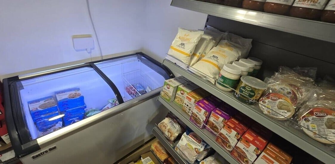 Thriving Off licence and Convenience Store with Pay Point Available for Sale