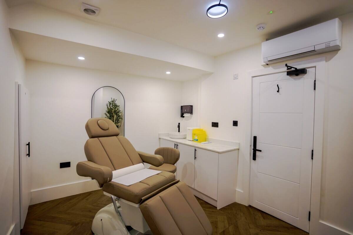 Clinic Room in Marylebone - Low Rent - High Growth Potential