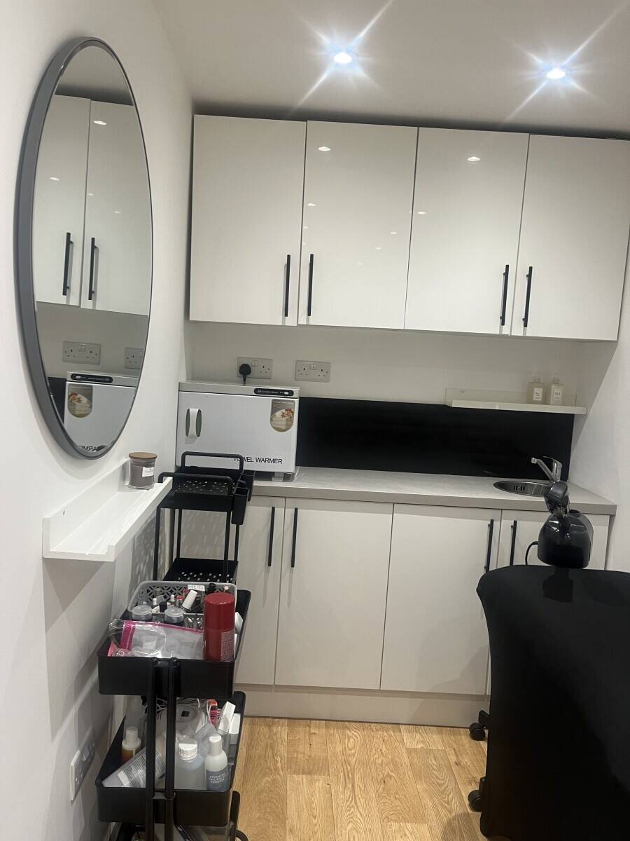 Busy Hair and Beauty salon for sale in Enfield London