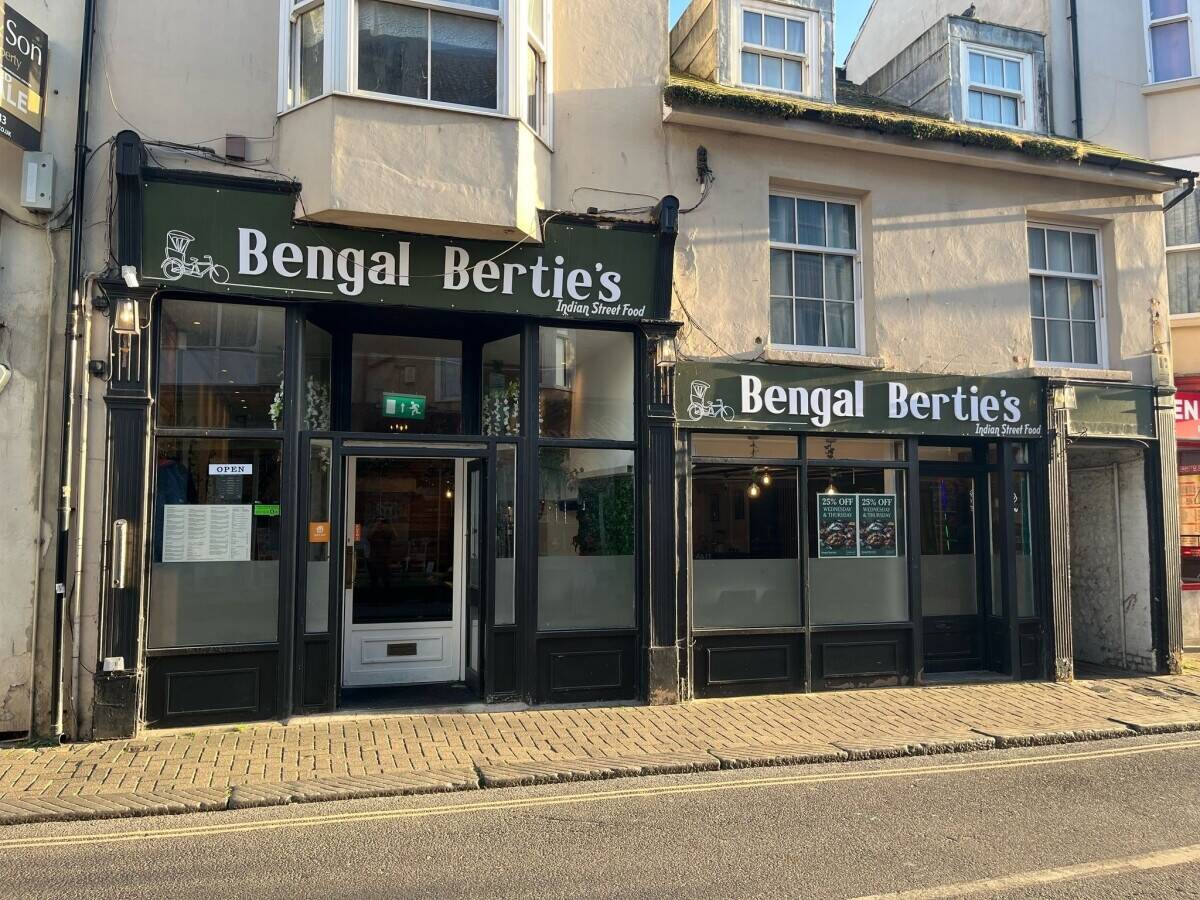 Indian Restaurant for sale in the heart of Worthing Photo 1