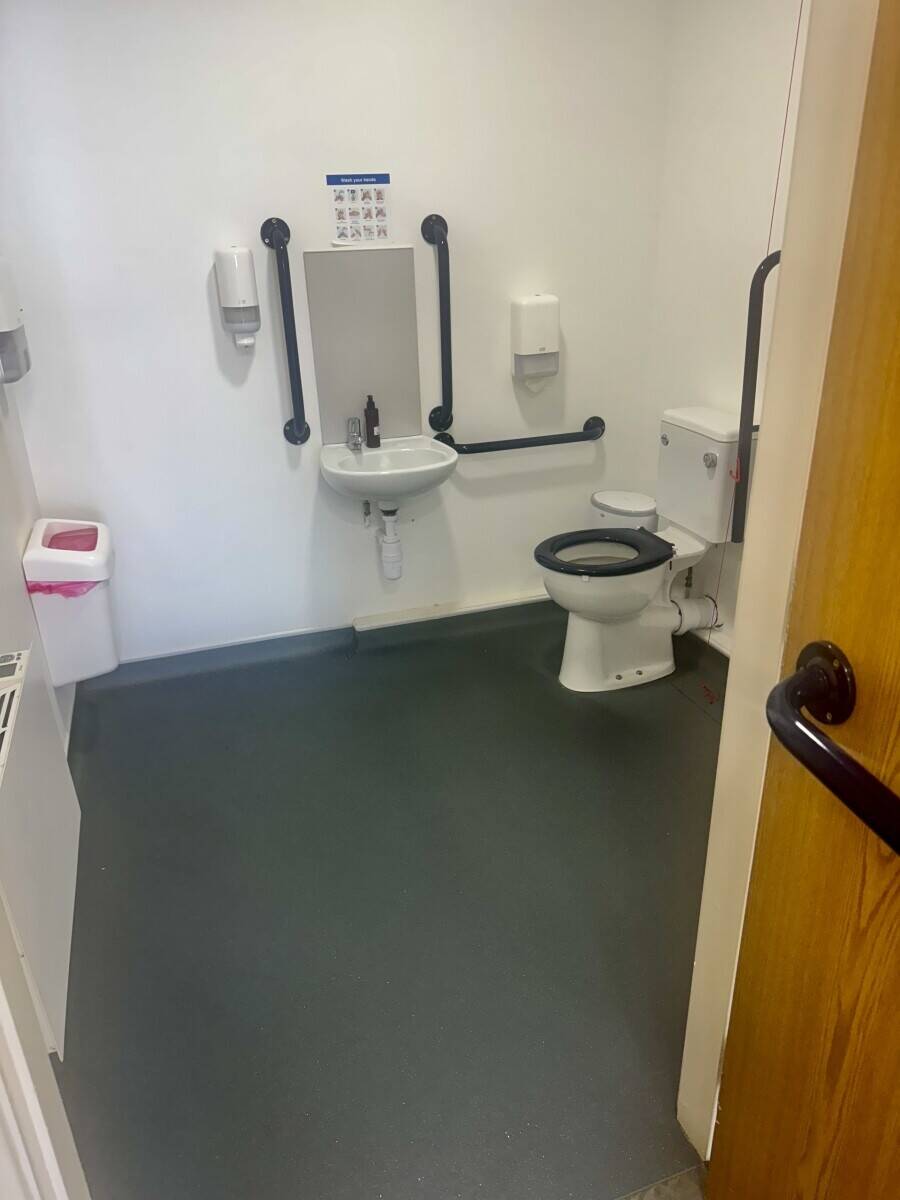 Established Private Clinic with CQC Registration Photo 1