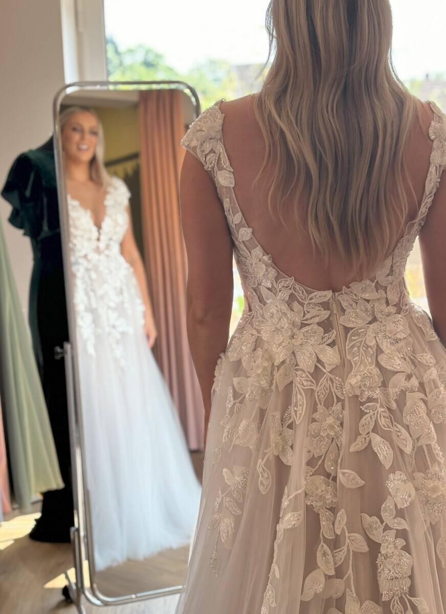 Bridal shop. Established 14 years. East Midlands based. Excellent social media following. 'For Sale' Photo 1