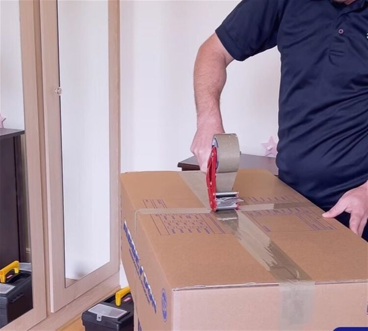 REMOVALS/STORAGE & LIGHT HAULAGE BUSINESS IN NORTH EAST SCOTLAND REMOVALS/STORAGE & LIGHT HAULAGE BUSINESS IN NORTH EAST SCOTLAND