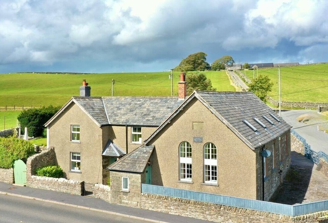 Successful 3 bed Holiday let & 3 bed Owners house - Glasfryn, North Wales Ll21