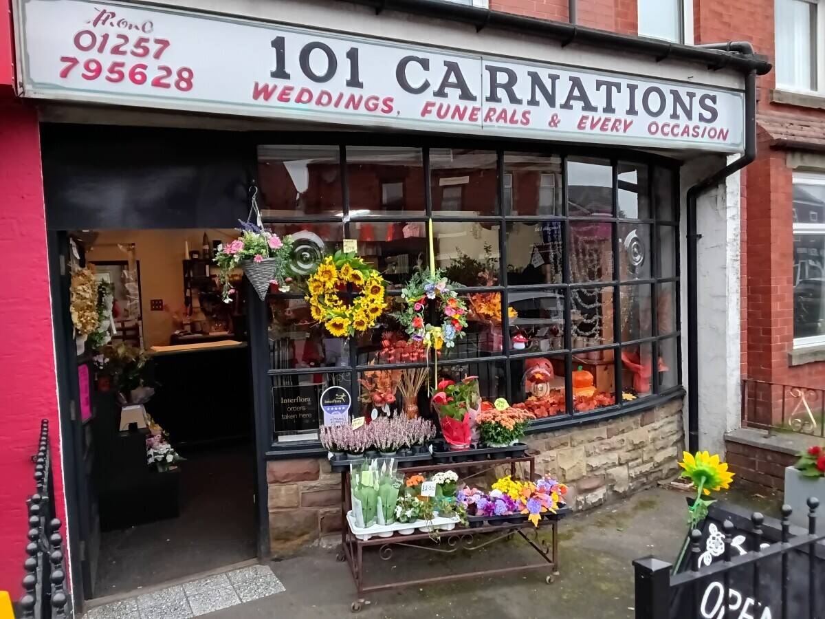Freehold Well Established Florist Flowers Gifts Business Accommodation Coppull Chorley Lancashire Photo 1