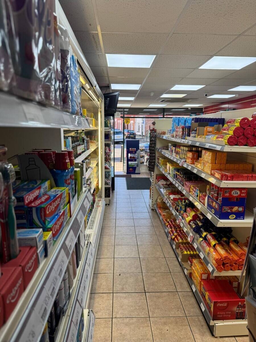 Reduced price Off-licence & convenience store sale in leicester
