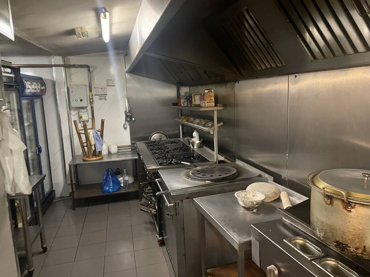 Royal kebab house & curry centre Photo 1