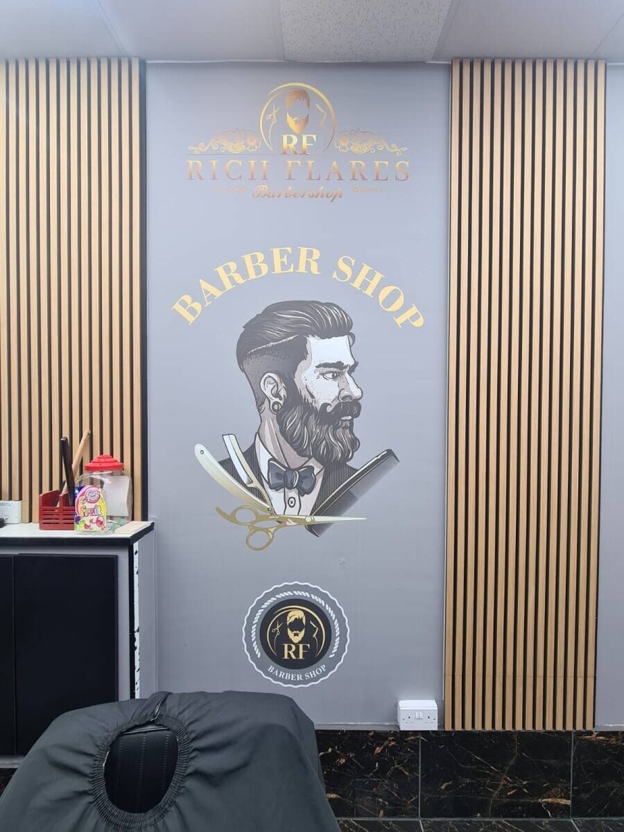 Fully equipped Barber Shop in Weybridge near High Street