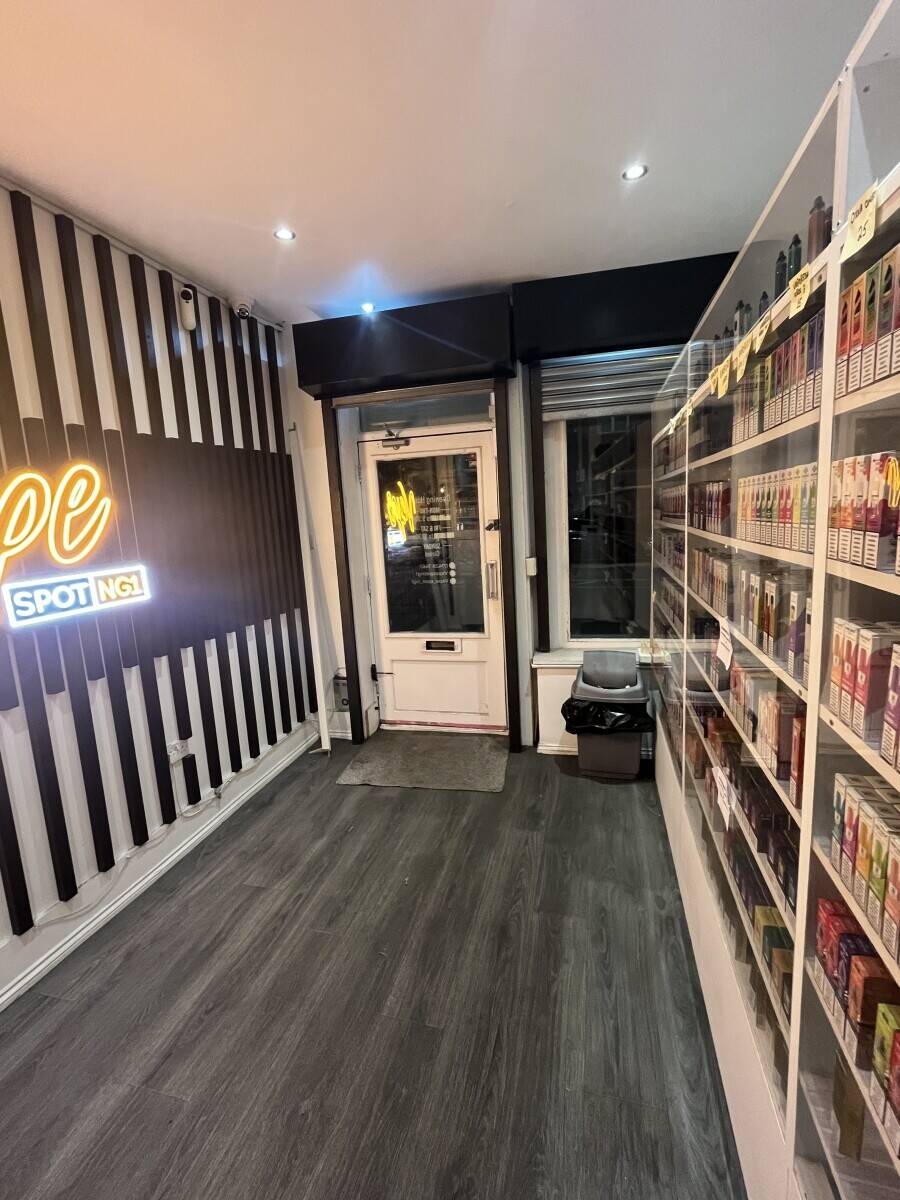 Vape shop in hockley for sale Photo 2