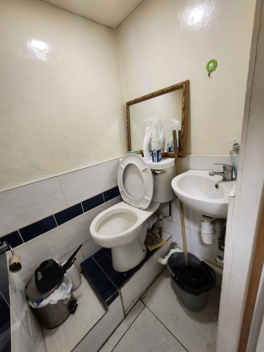 Barber Shop Lease For Sale in Brixton London SW9. Photo 2