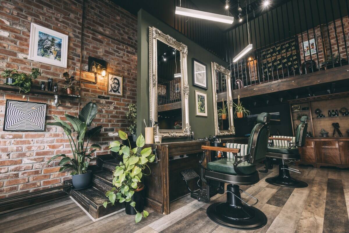 Popular Barbershop for sale in Bournemouth Photo 1