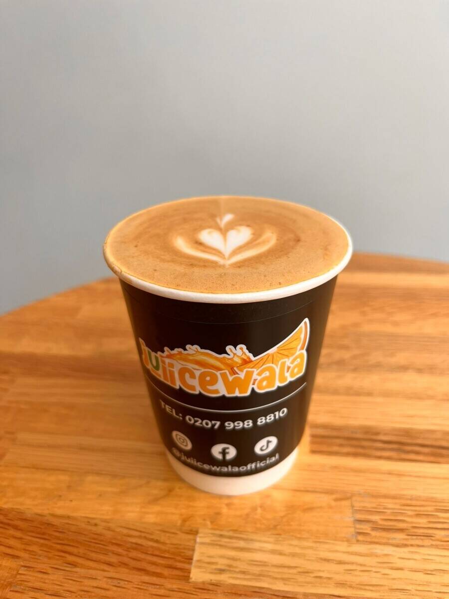 Food/Juice, Smoothie & Bubble Tea Bar in Prime North London Location