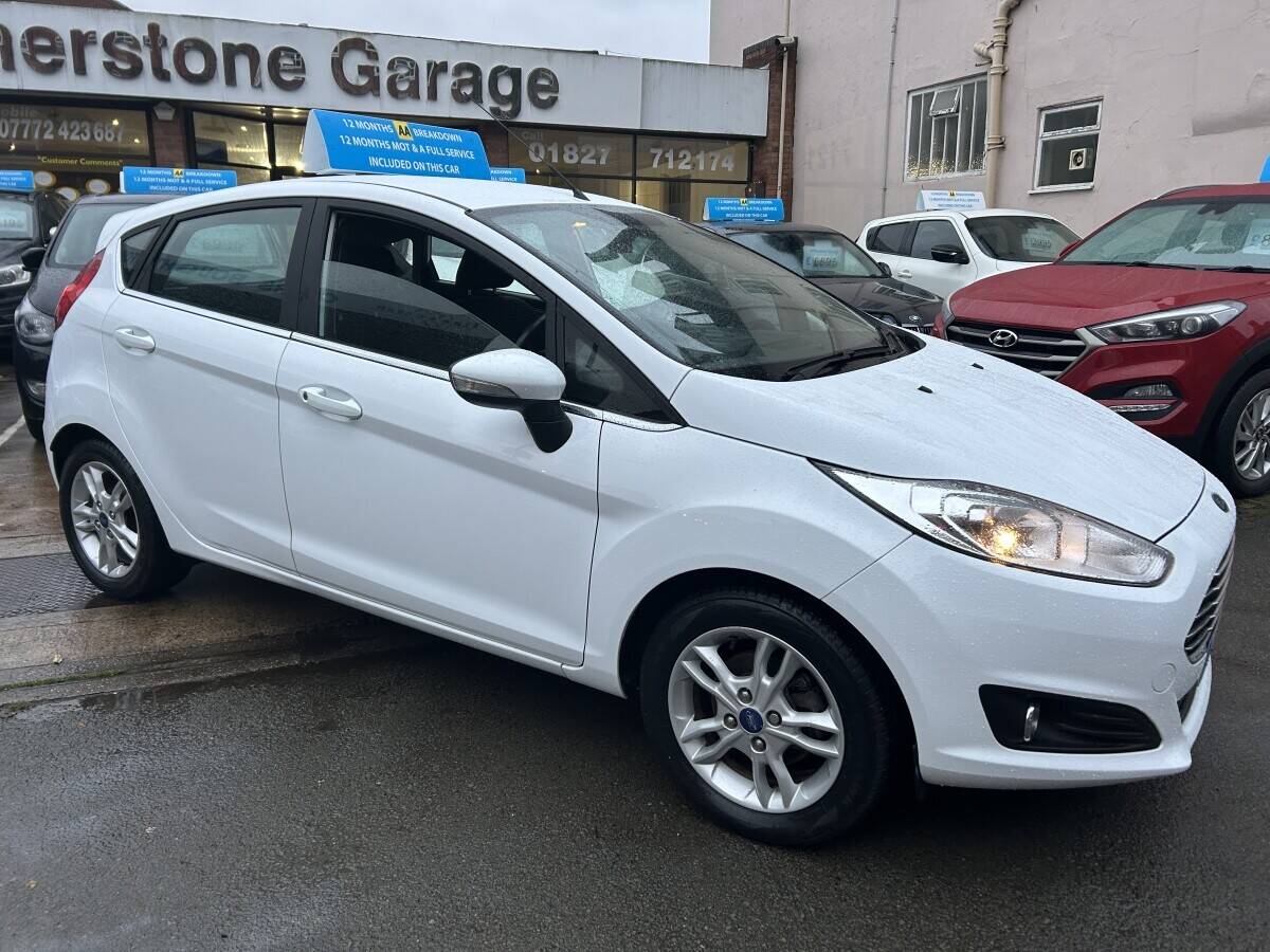 Used car sales  Photo 1