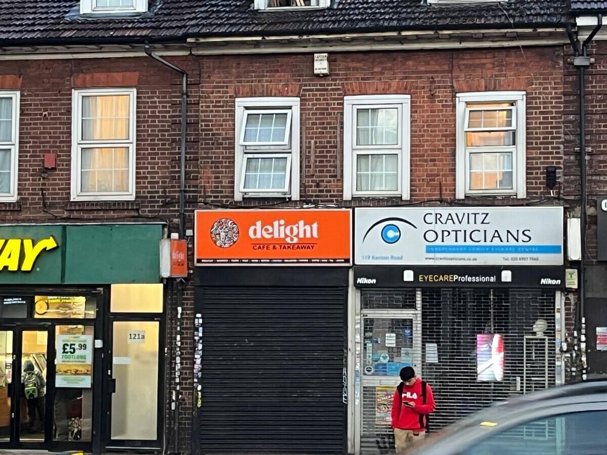 Cafe and Take Away for sale in Kenton Road, Harrow Photo 1