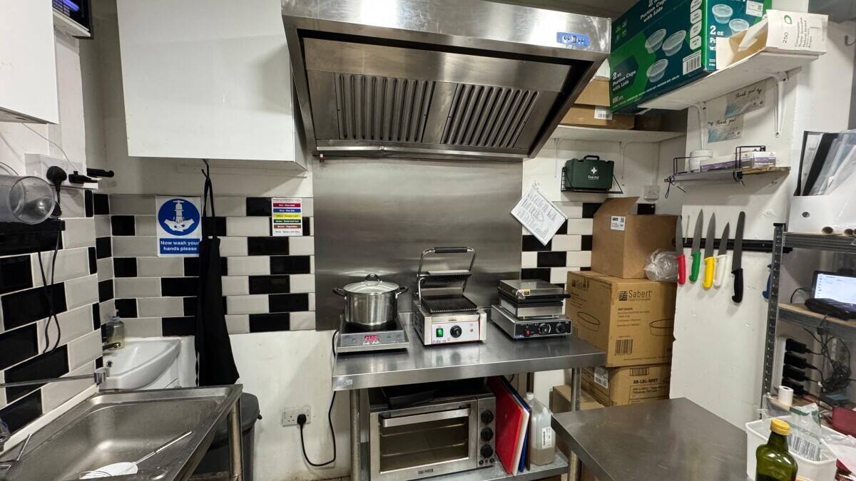 Takeaway Unit for sale - Central London Photo 1
