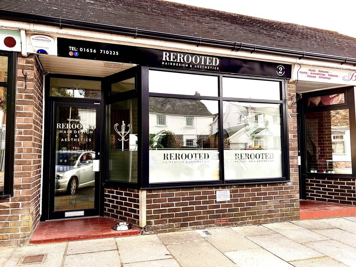 Small Turn-key hairdressing business for sale