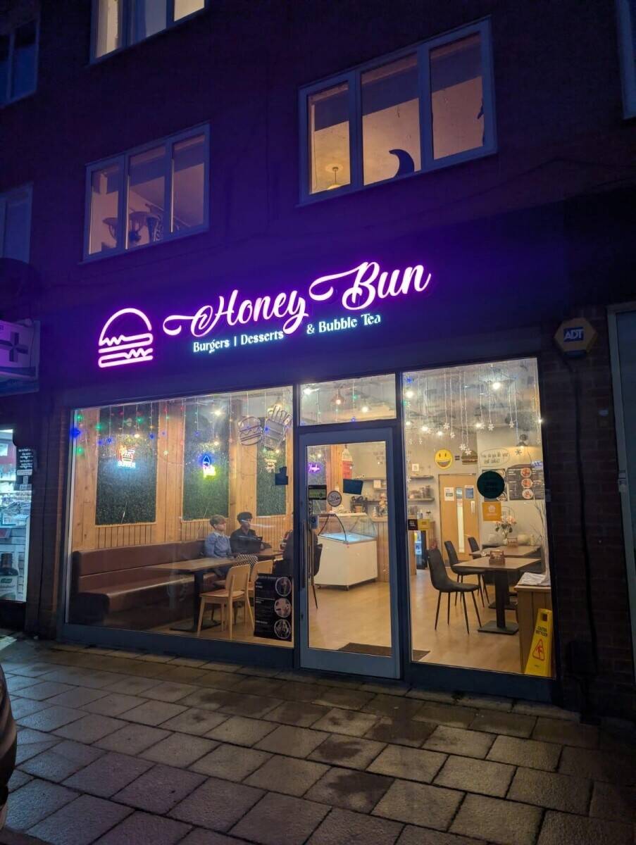 Fast food reastaurant (wraps & wings) in chorleywood, london