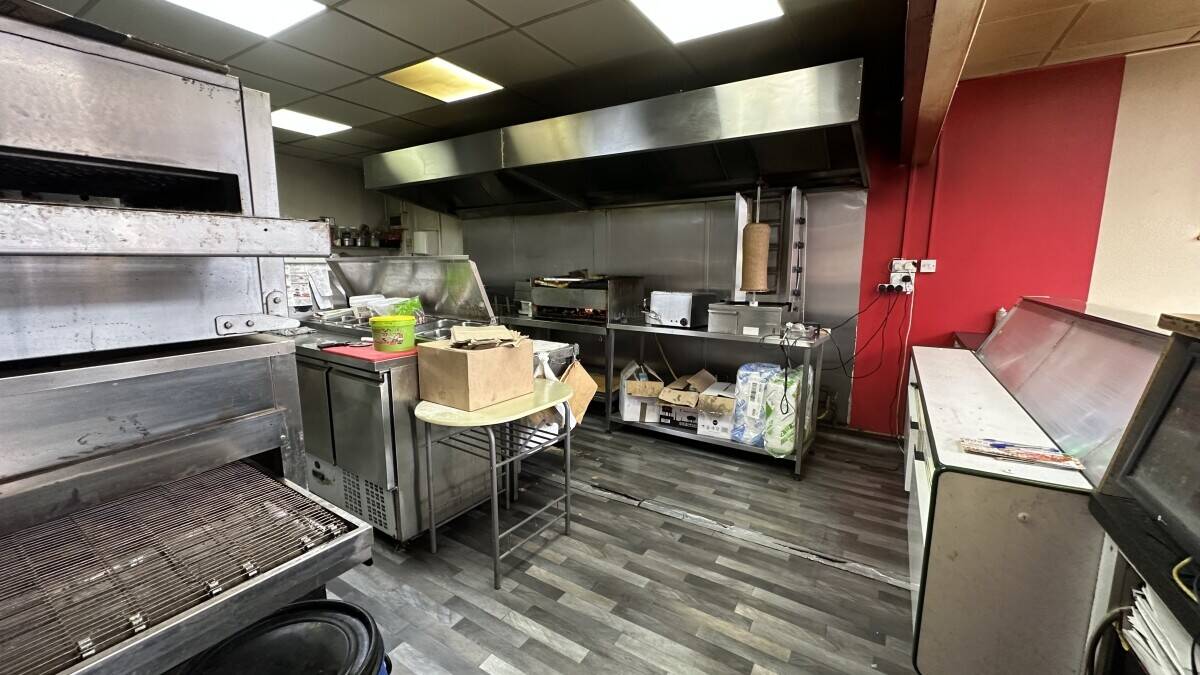Italian Takeaway for Sale – Established 10 Years Photo 1