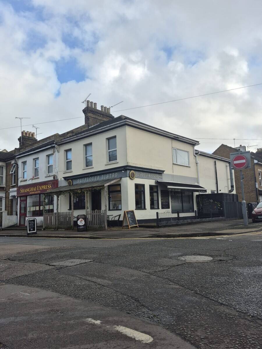 Fully licensed English restaurant 