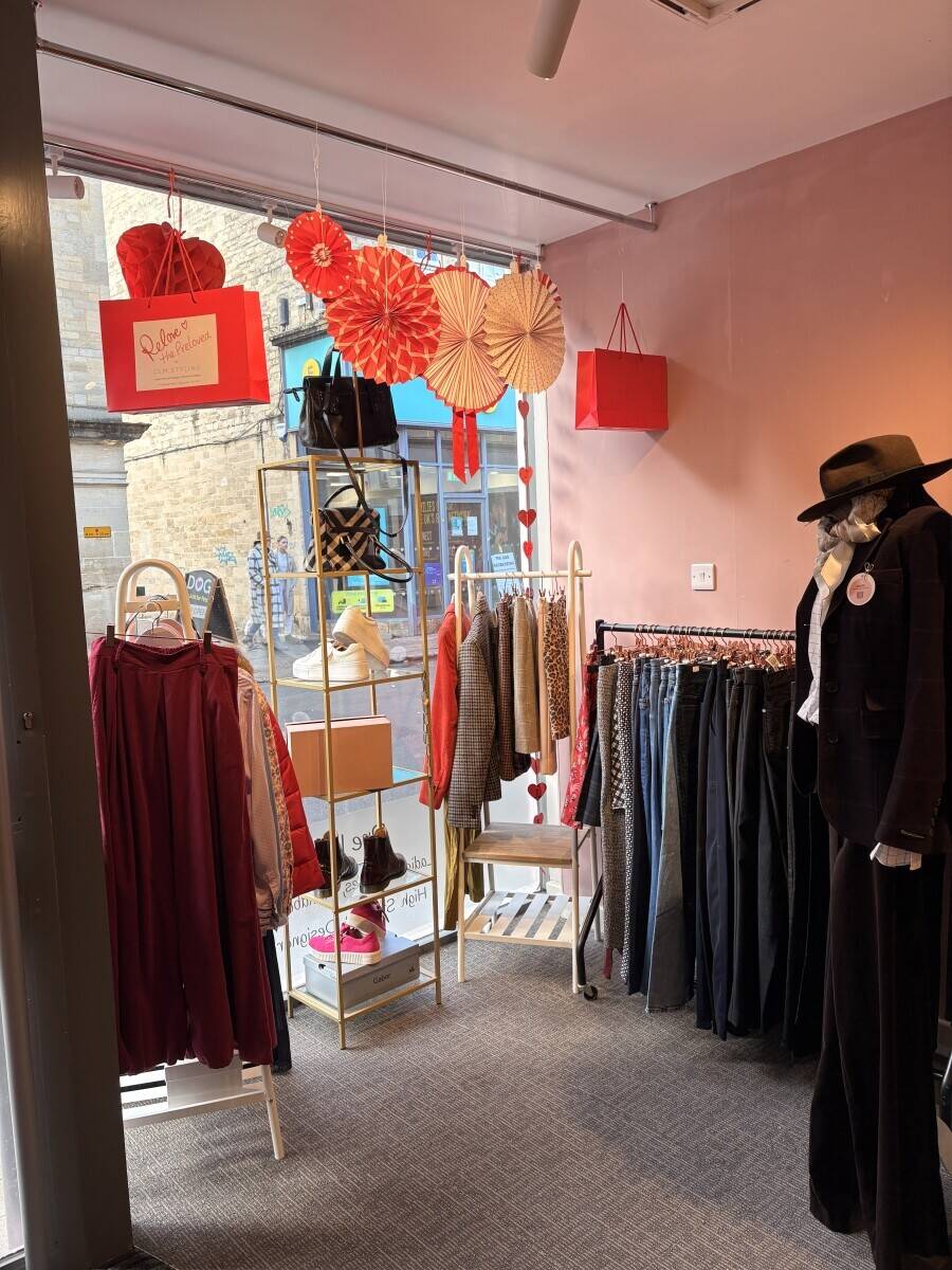 Established Ladies Preloved Designer & Highstreet Clothing, based in The Cotswolds Photo 2