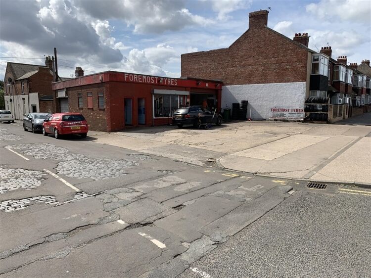 FREEHOLD TYRE SALES & FITTING CENTRE IN SUNDERLAND SUBURB FREEHOLD TYRE SALES & FITTING CENTRE IN SUNDERLAND SUBURB