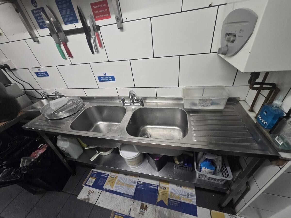 High Turnover Smash Burgers & Fried Food & Desserts Takeaway &ndash; Spalding &ndash; &pound;7,000  Weekly &ndash; Low Rent