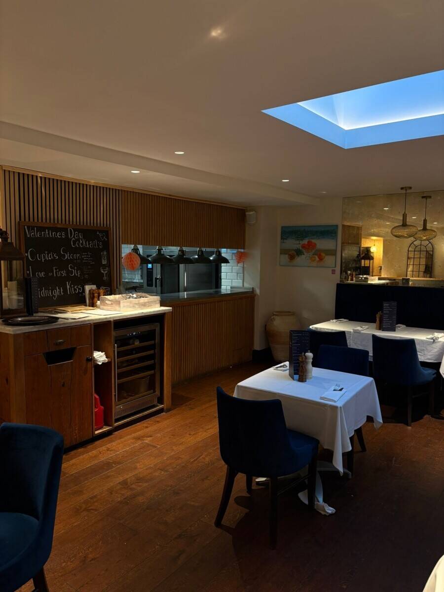 British Restaurant For Sale in Weybridge Photo 1