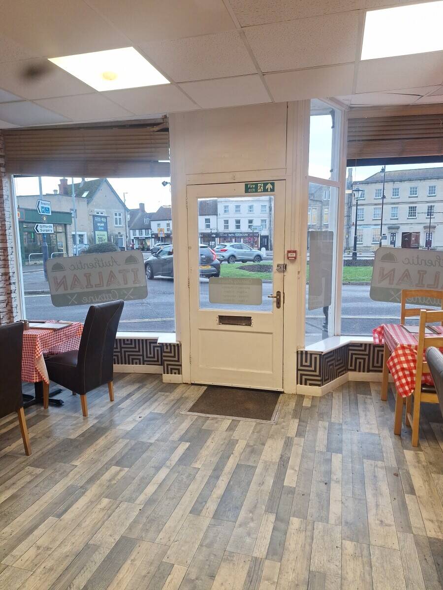 Authentic Italian Restaurant and Takeaway, in the middle of Melksham, Wiltshire