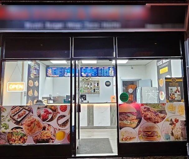 Licensed Indian Takeaway With Fast Food specialising In Burgers And Chicken for Sale Licensed Indian Takeaway With Fast Food specialising In Burgers And Chicken for Sale