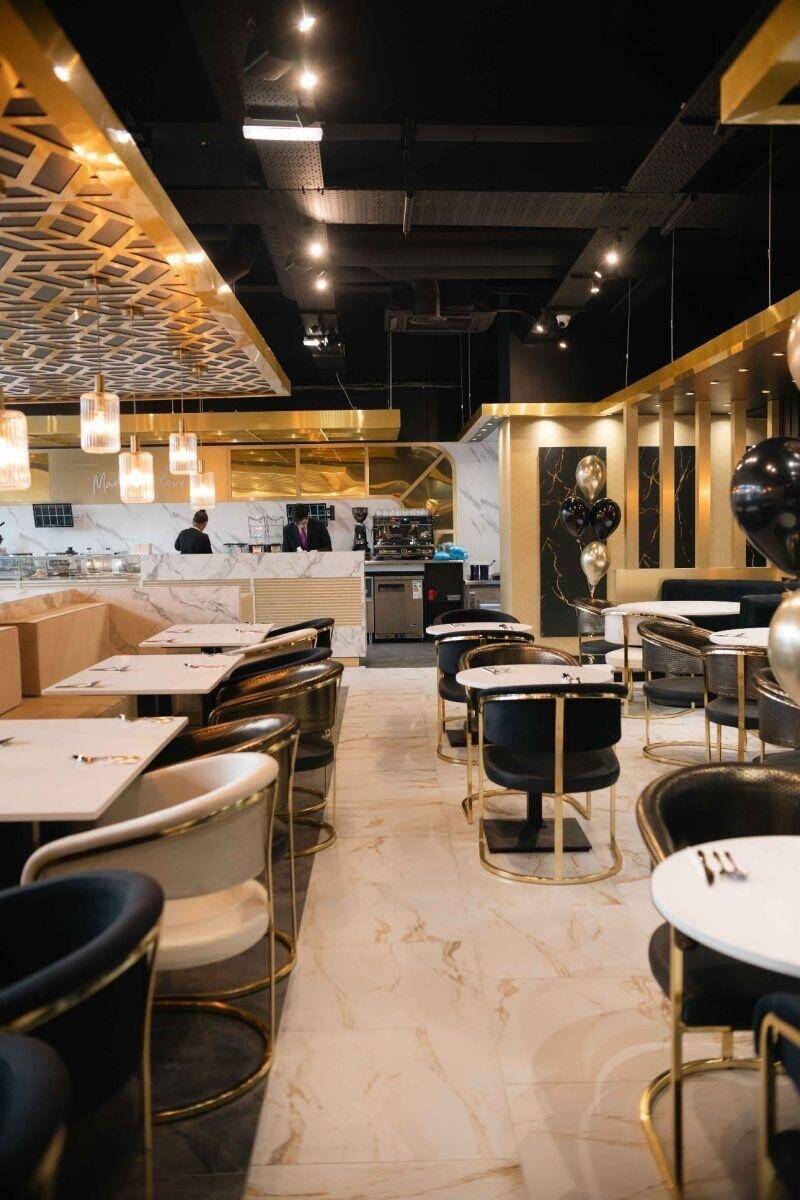 Fully Fitted Dessert & Speciality Drinks Business – Glasgow Fort