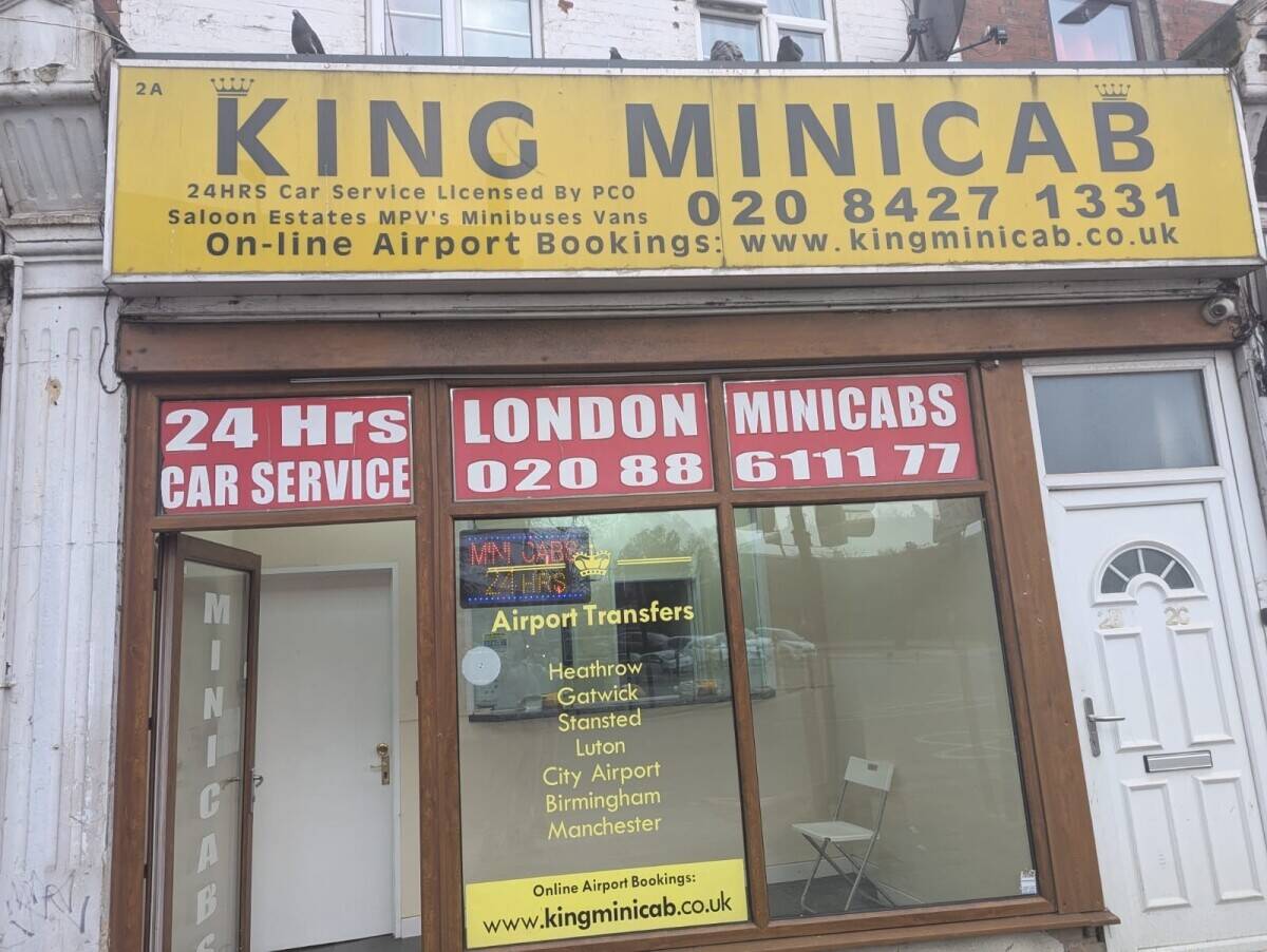 Private hire operator business taxi mini cab Photo 1