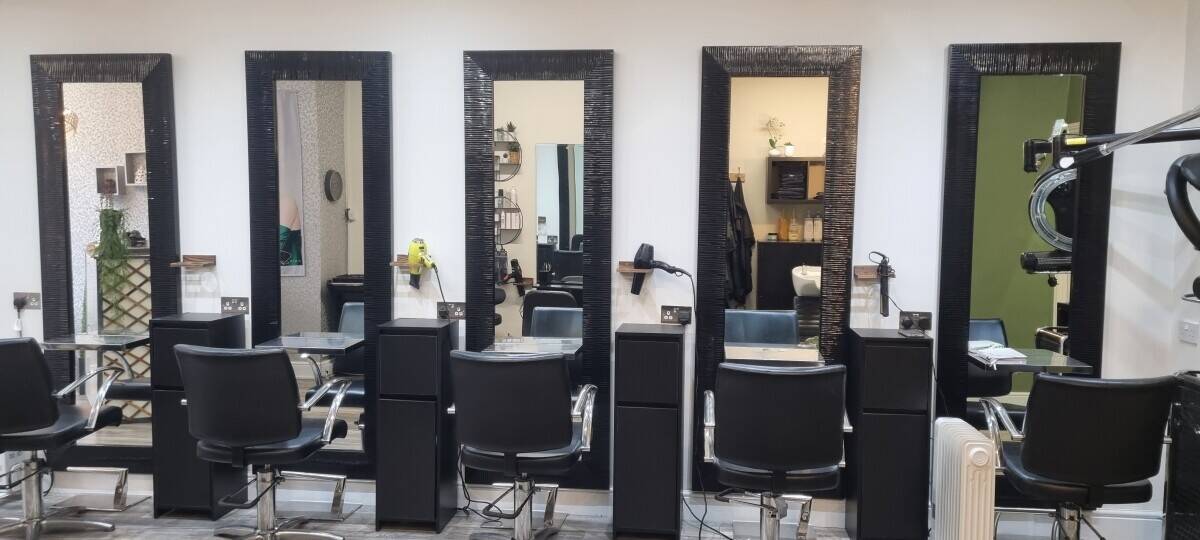 Upmarket professional Hair Salon in Warwick